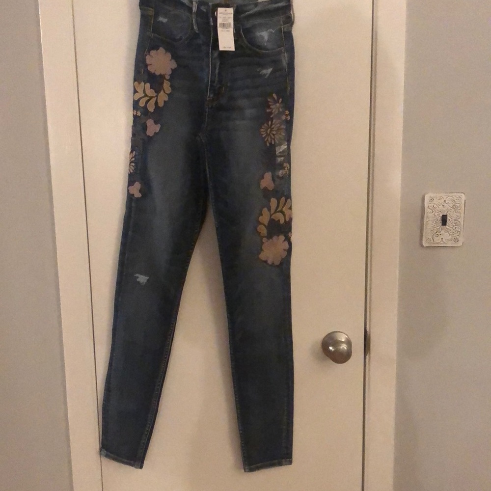American Eagle NWT size 2 long high waisted jeans